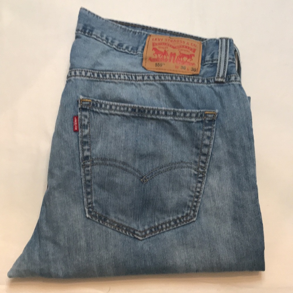 Levi's 559 Light Wash Jean